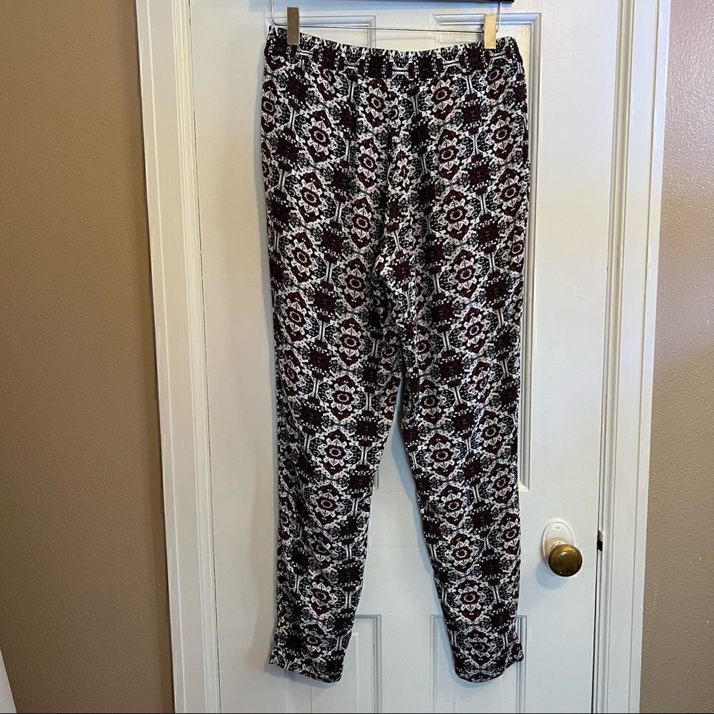 Divided patterned pants   - Picture 2 of 6